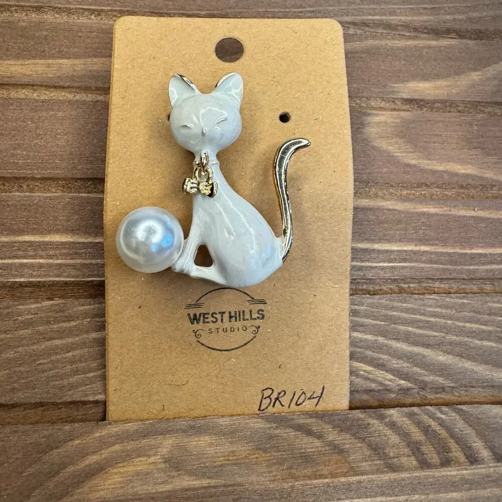 White Cat Pin Kitty Cat Kitten Jewelry Brooch Fashion Jewelry FAST SHIP